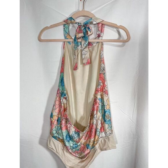 COPY - Pink Lily adorable bodysuit - Picture 3 of 16